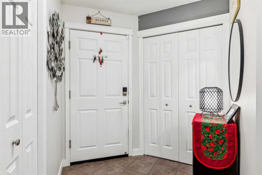 Apartment for Sale in 211, 25 Prestwick Drive SE|Calgary, Alberta T2Z4Z1 4