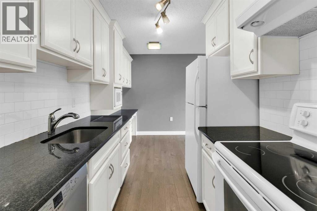 Apartment for Sale in 210, 1602 11 Avenue SW|Calgary, Alberta T3C0N2 3