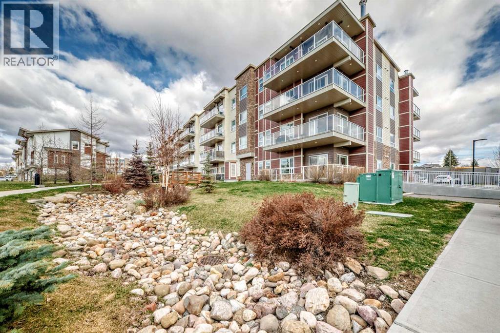 Apartment for Sale in 103, 300 Harvest Hills Place NE|Calgary, Alberta T3K2P4 2