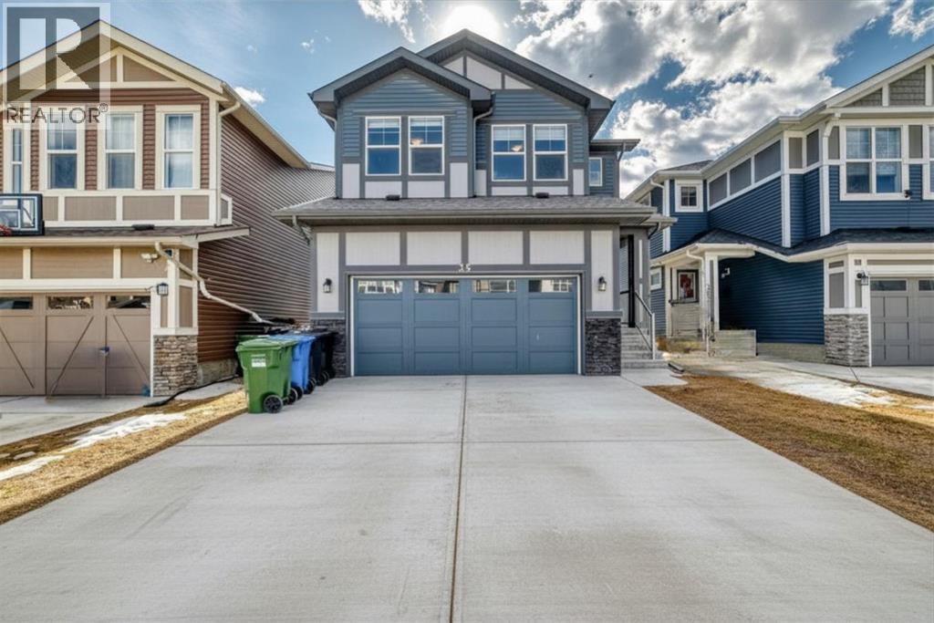 House for Sale in 35 Lucas Terrace NW|Calgary, Alberta T3P1P9