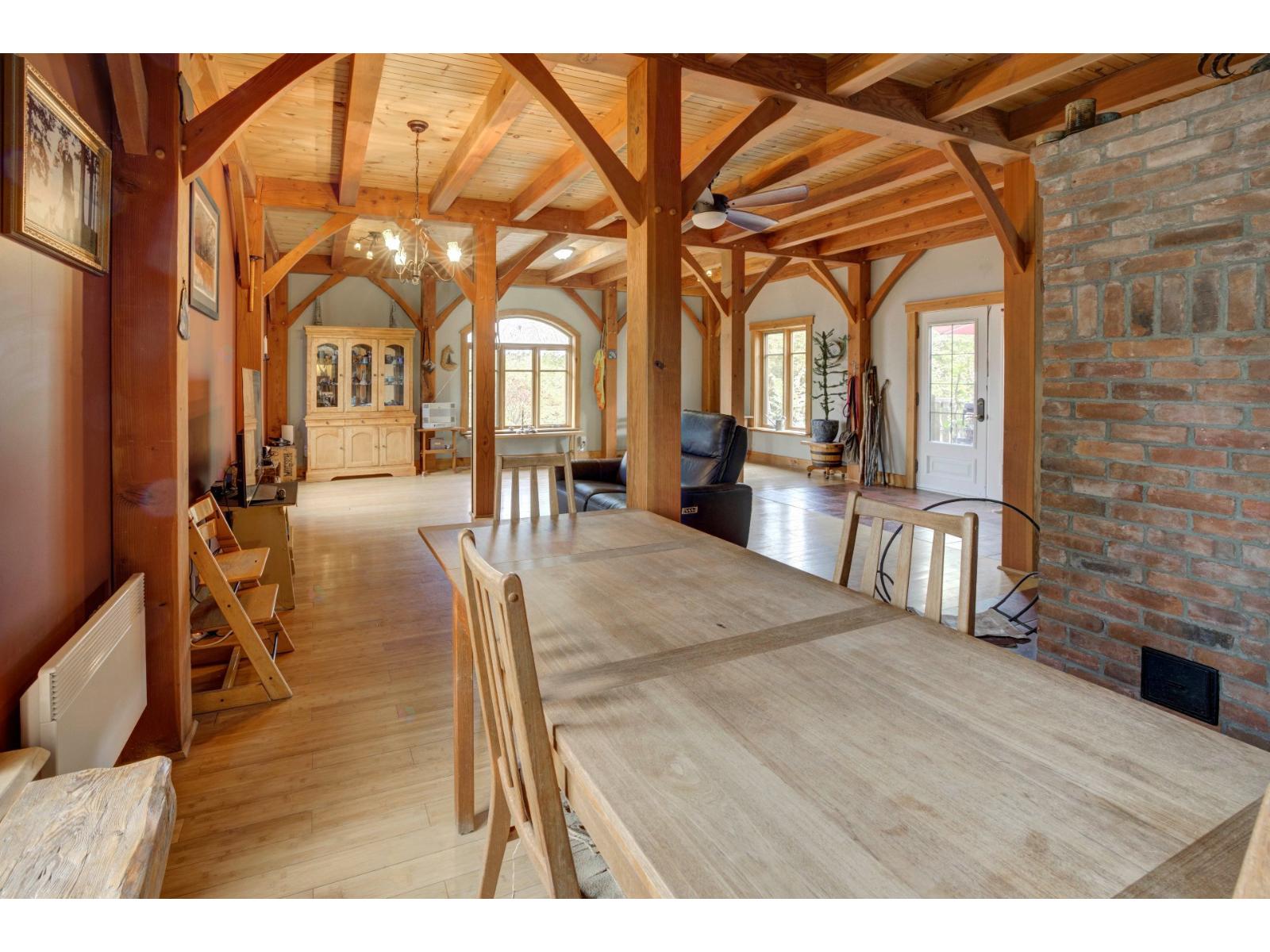 For sale: 250 Route 202 O., Hemmingford - Canton, Quebec J0L1H0 ...
