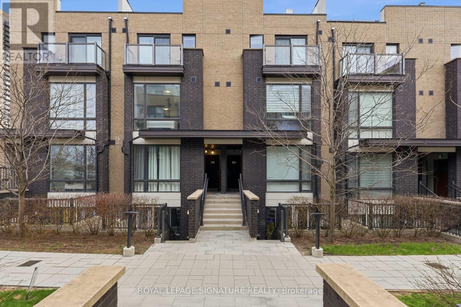 Row / Townhouse for Sale in 55 - 28 FIELDWAY ROAD|Toronto (Islington-City Centre West), Ontario M8Z0E3 2