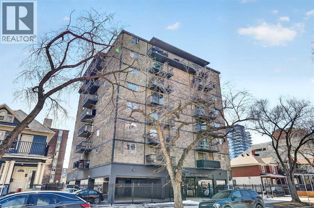 Apartment for Sale in 802, 1213 13 Avenue SW|Calgary, Alberta T3C0T2 2