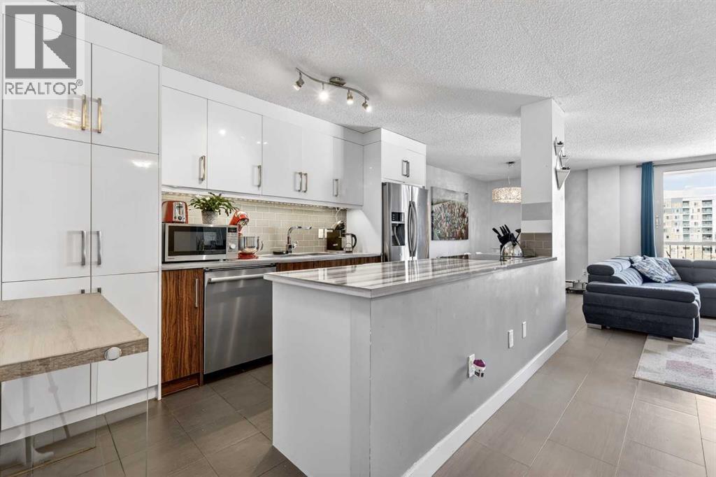 Apartment for Sale in 802, 1213 13 Avenue SW|Calgary, Alberta T3C0T2
