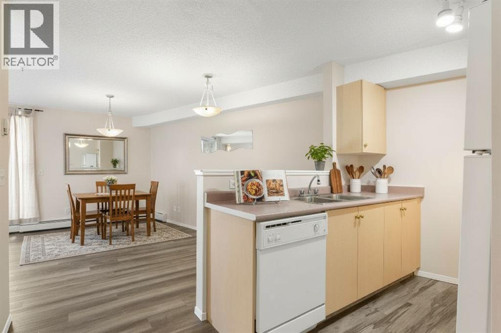 Apartment for Sale in 3111, 1620 70 Street SE|Calgary, Alberta T2A7Z3 3