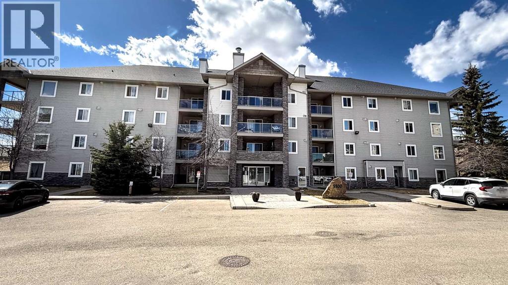 Apartment for Sale in 208, 5500 Somervale Court SW|Calgary, Alberta T2Y4L9