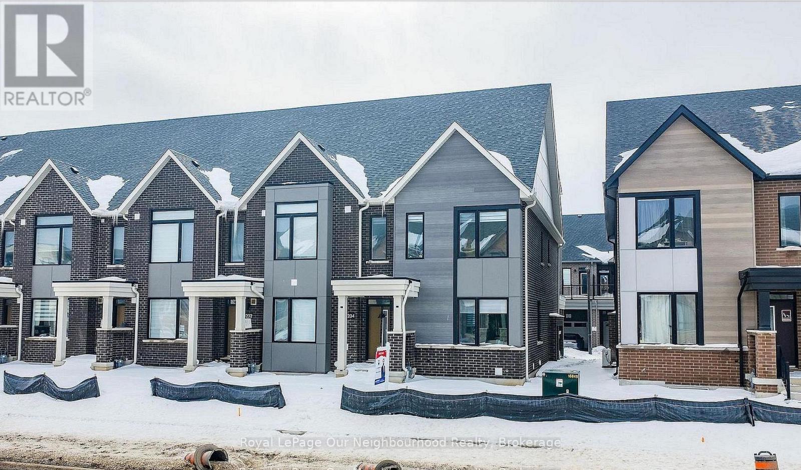 Row / Townhouse for Sale in 3234 SIXTH LINE|Oakville (GO Glenorchy), Ontario L6M4K1 2