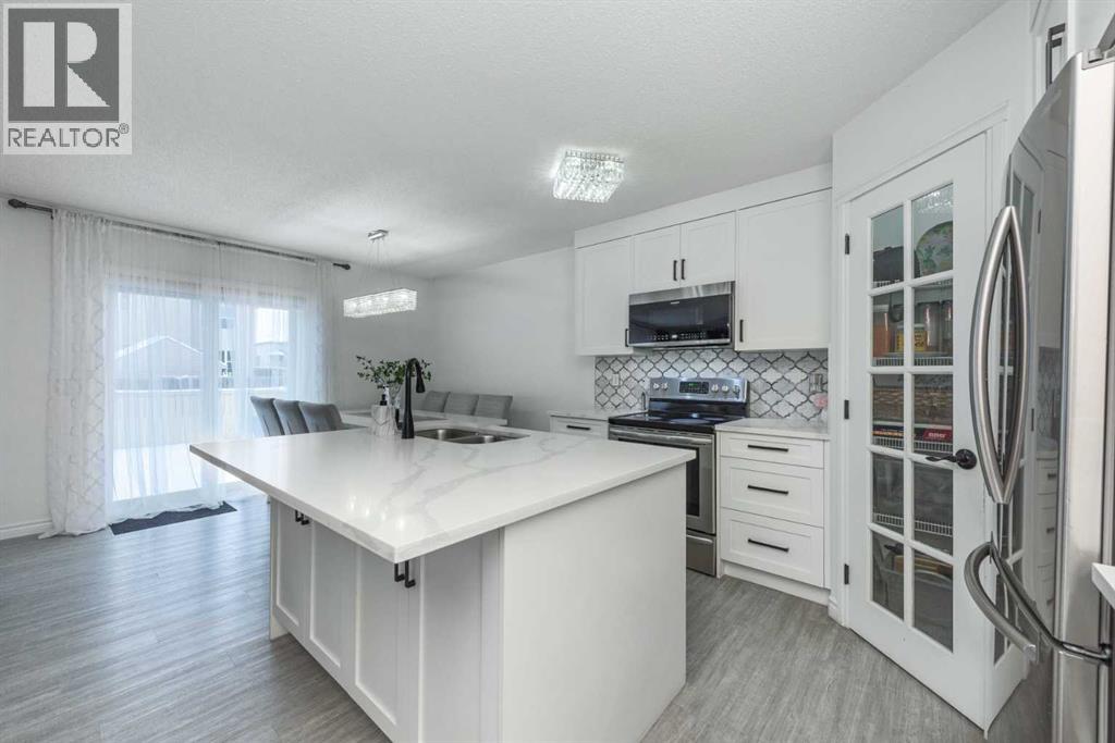House for Sale in 8430 saddleridge Drive NE|Calgary, Alberta t3j4w9 3