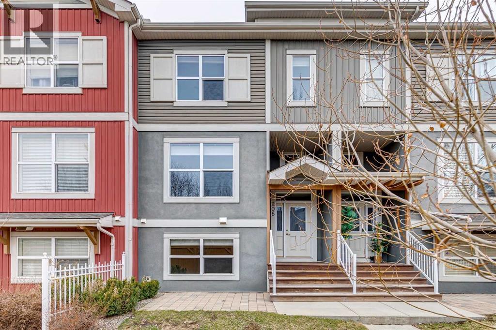Row / Townhouse for Sale in 206, 10 Auburn Bay Avenue SE|Calgary, Alberta T3M0P7