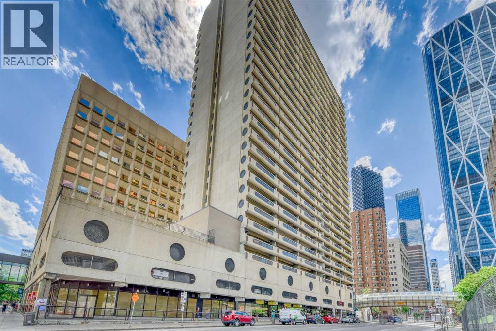 Apartment for Sale in 907, 221 6 Avenue SE|Calgary, Alberta T2G4Z9