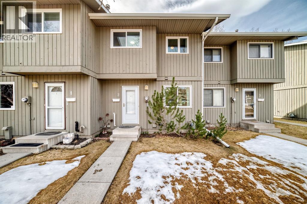 Row / Townhouse for Sale in 2, 6503 Ranchview Drive NW|Calgary, Alberta T3G1P2