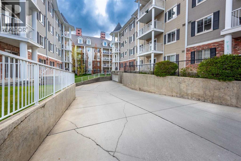 Apartment for Sale in 5408, 69 Country Village Manor NE|Calgary, Alberta T3K0T1 3