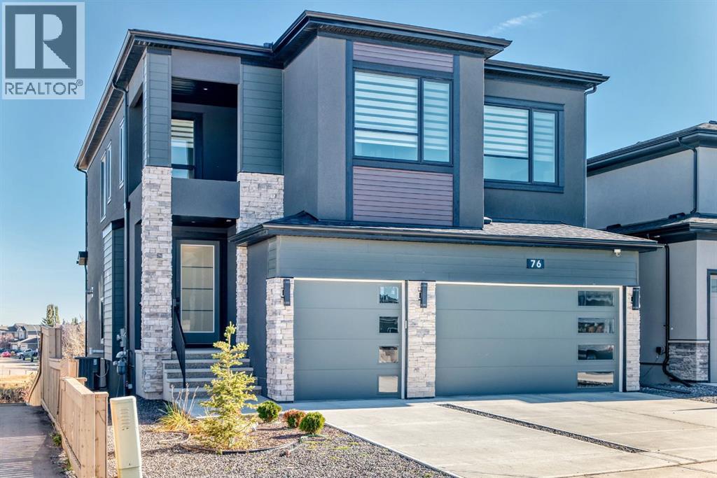 House for Sale in 76 ROCK LAKE View NW|Calgary, Alberta T3G0E9