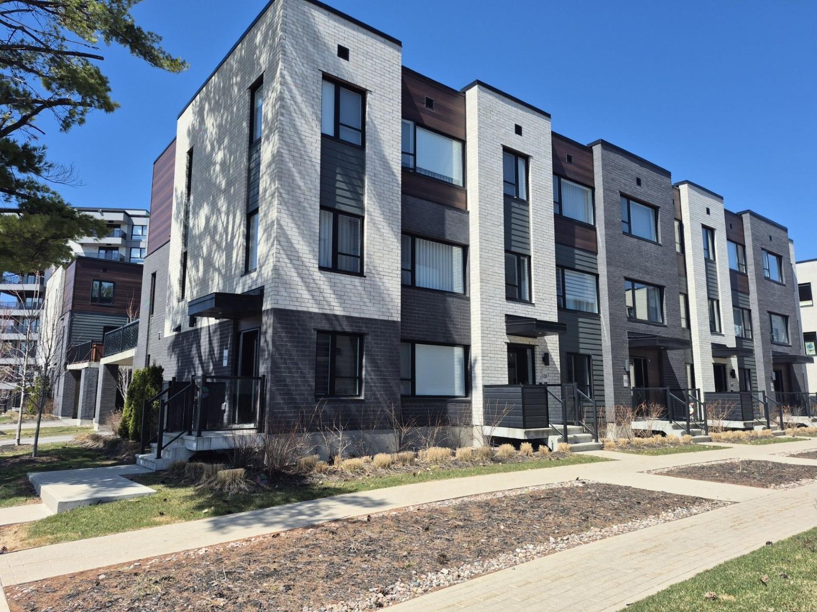 133Z Rue Carmelle-Boutin, Blainville, Quebec J7C0Z9