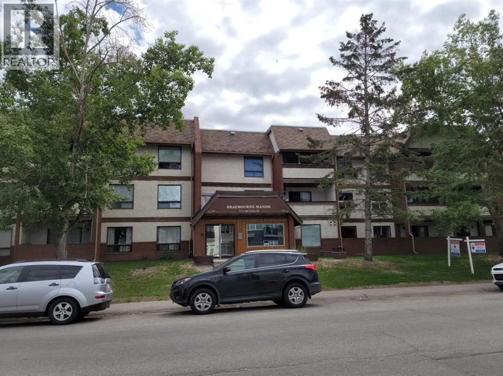 Apartment for Sale in 209, 1712 38 Street SE|Calgary, Alberta T2A1H1