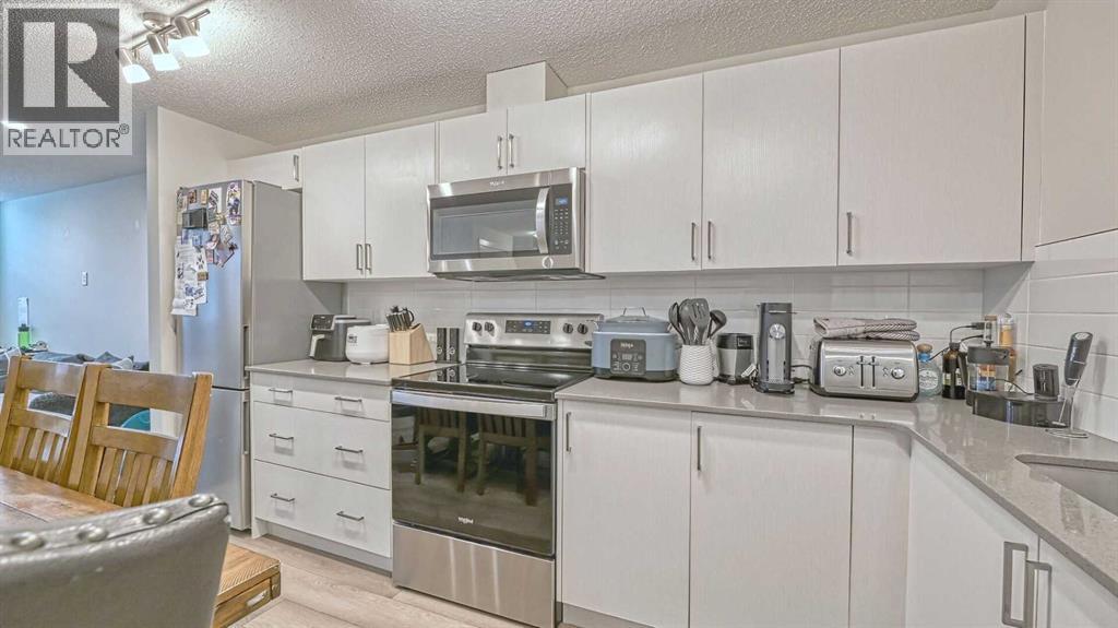 Row / Townhouse for Sale in 417 Cranbrook Square SE|Calgary, Alberta T3M3K8 5