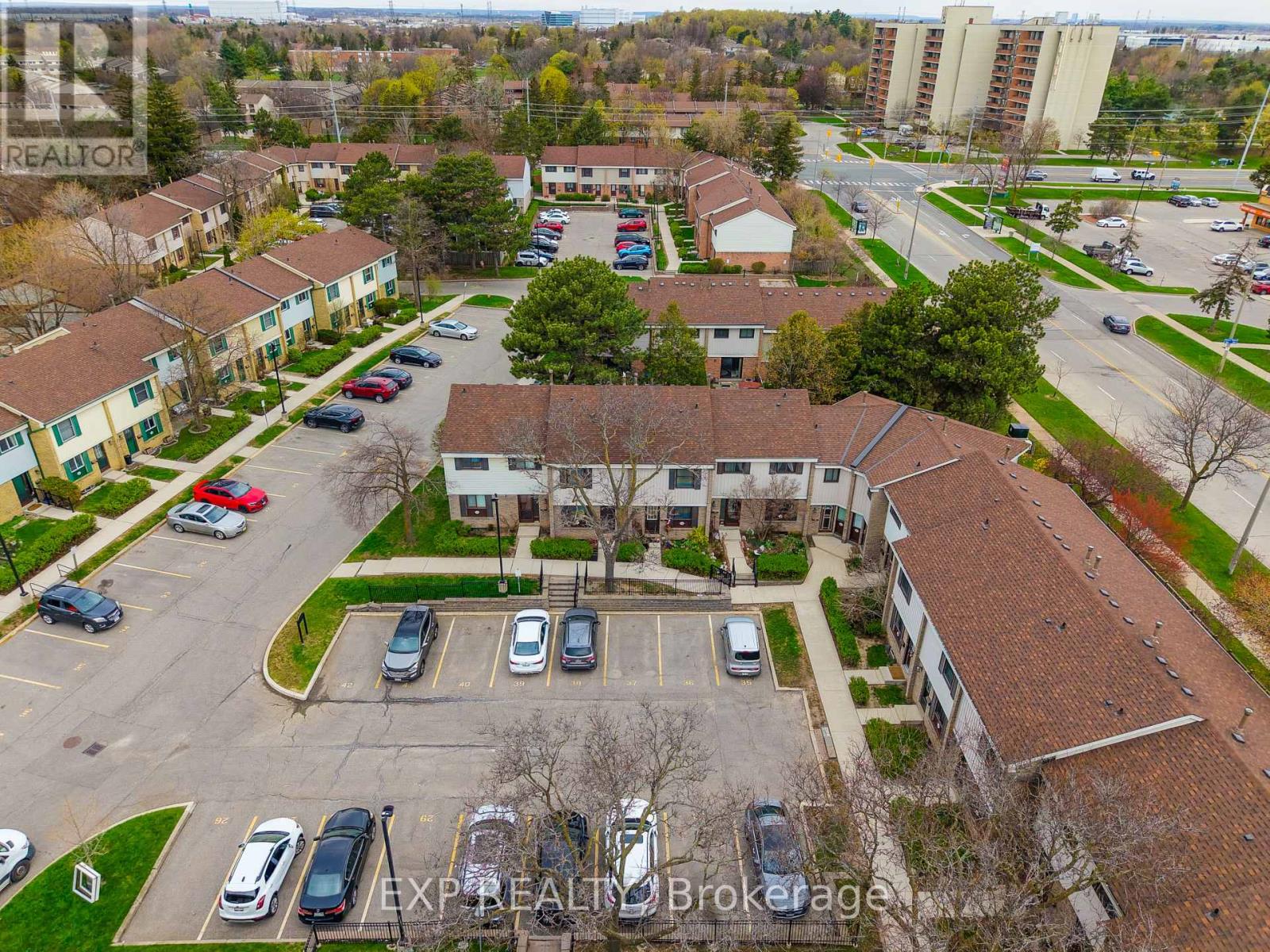 Row / Townhouse for Sale in 40 - 2779 GANANOQUE DRIVE|Mississauga (Meadowvale), Ontario L5N2E4