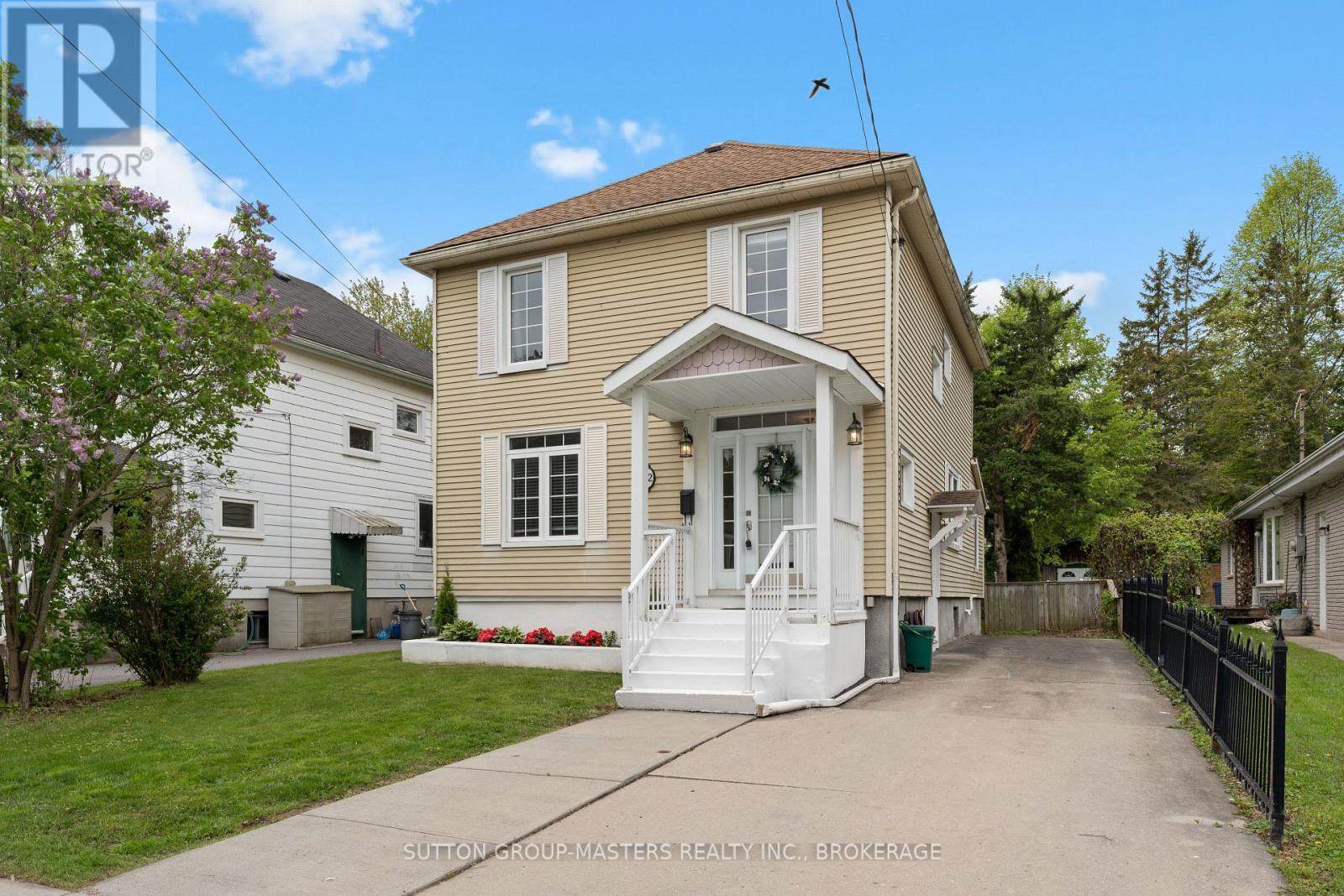 52 PEMBROKE STREET, Kingston (Central City East), Ontario K7L4N4