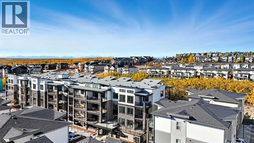 Apartment for Sale in 2417, 2117 81 Street SW|Calgary, Alberta T3H6H5 2