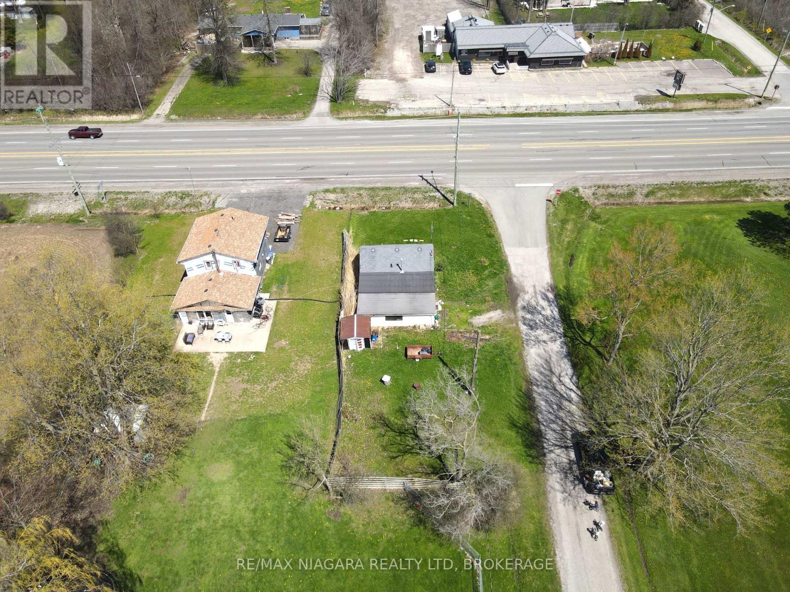 未開封eHarrison TheAppleYears 1968-75 For sale: 1891 GARRISON ROAD, Fort Erie (Crescent Park), Ontario