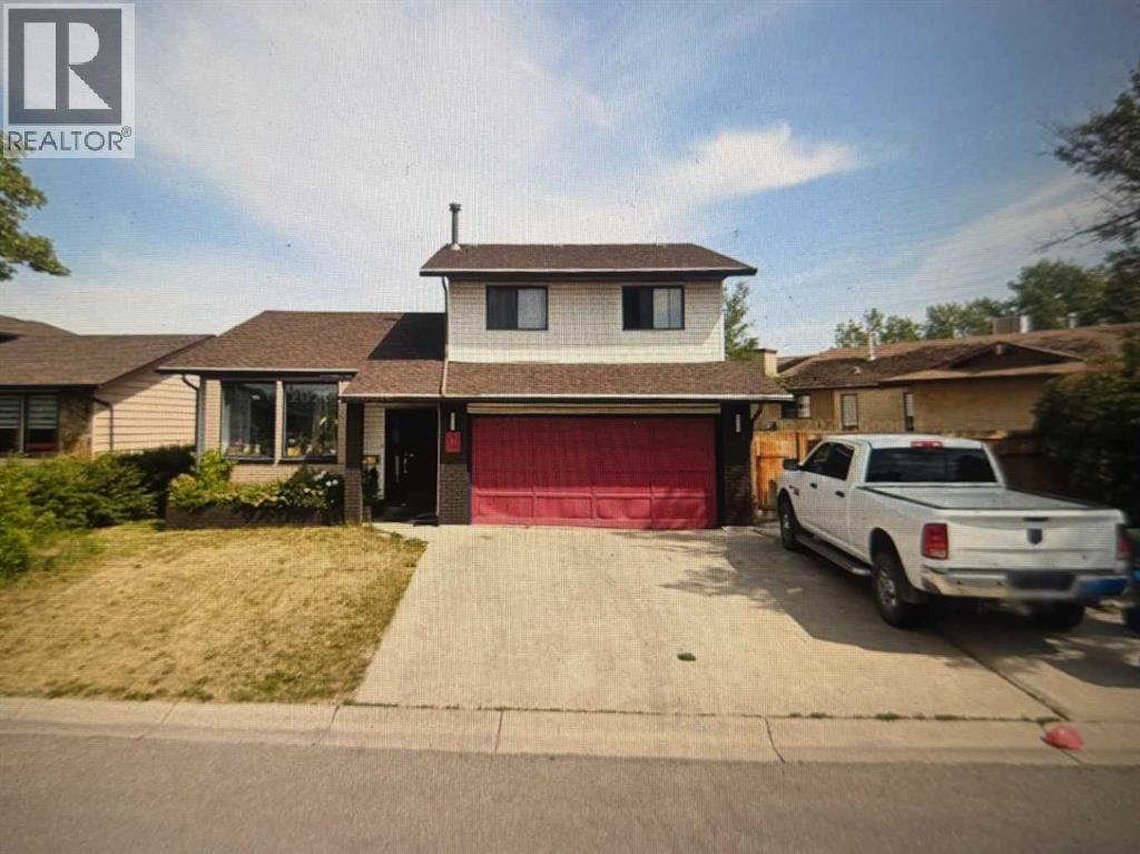 House for Sale in 9 Whiteram Hill NE|Calgary, Alberta T1Y5T2 2