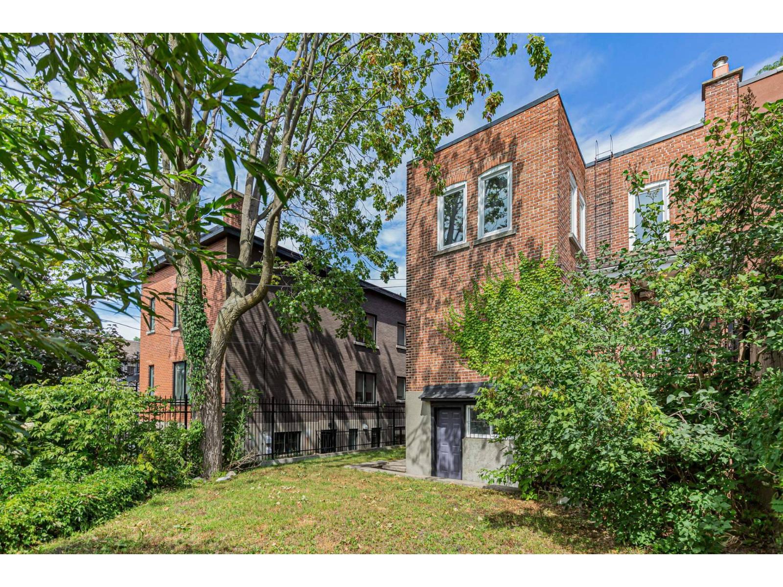 あっち4874 For sale: 4874 Av. Victoria, Montréal (Côte-des-Neiges/Notre-Dame
