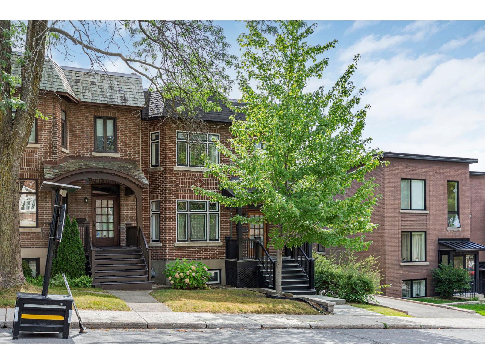あっち4874 For sale: 4874 Av. Victoria, Montréal (Côte-des-Neiges/Notre-Dame