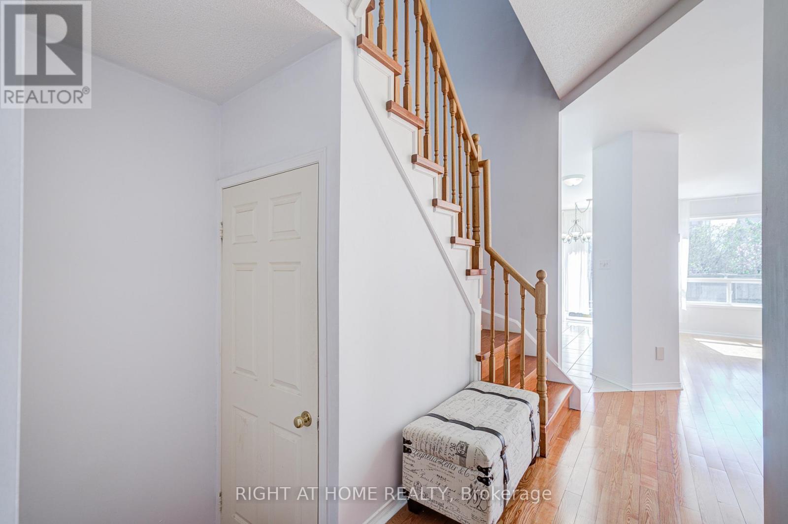 Row / Townhouse for Sale in 34 - 1222 PARKWEST PLACE|Mississauga (Lakeview), Ontario L5E3K9 5