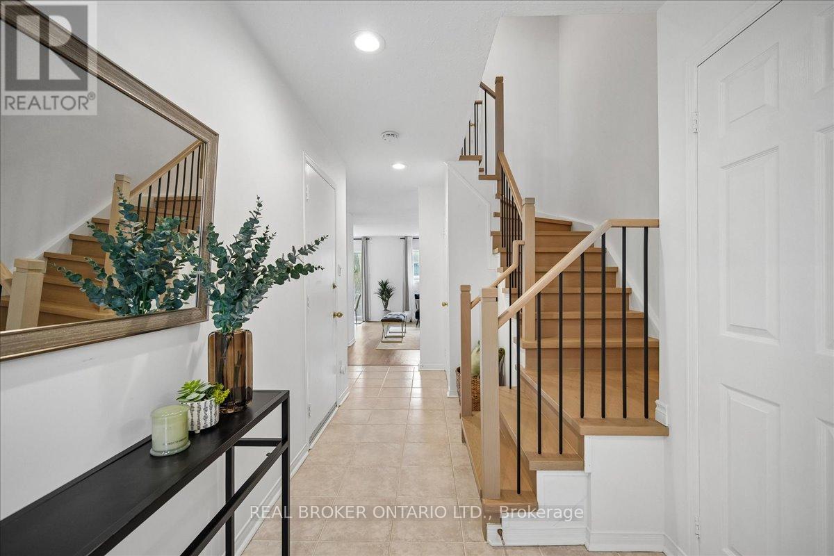 Row / Townhouse for Sale in UNIT 7 - 1385 LAKESHORE ROAD W|Mississauga (Clarkson), Ontario L5J4T6 3