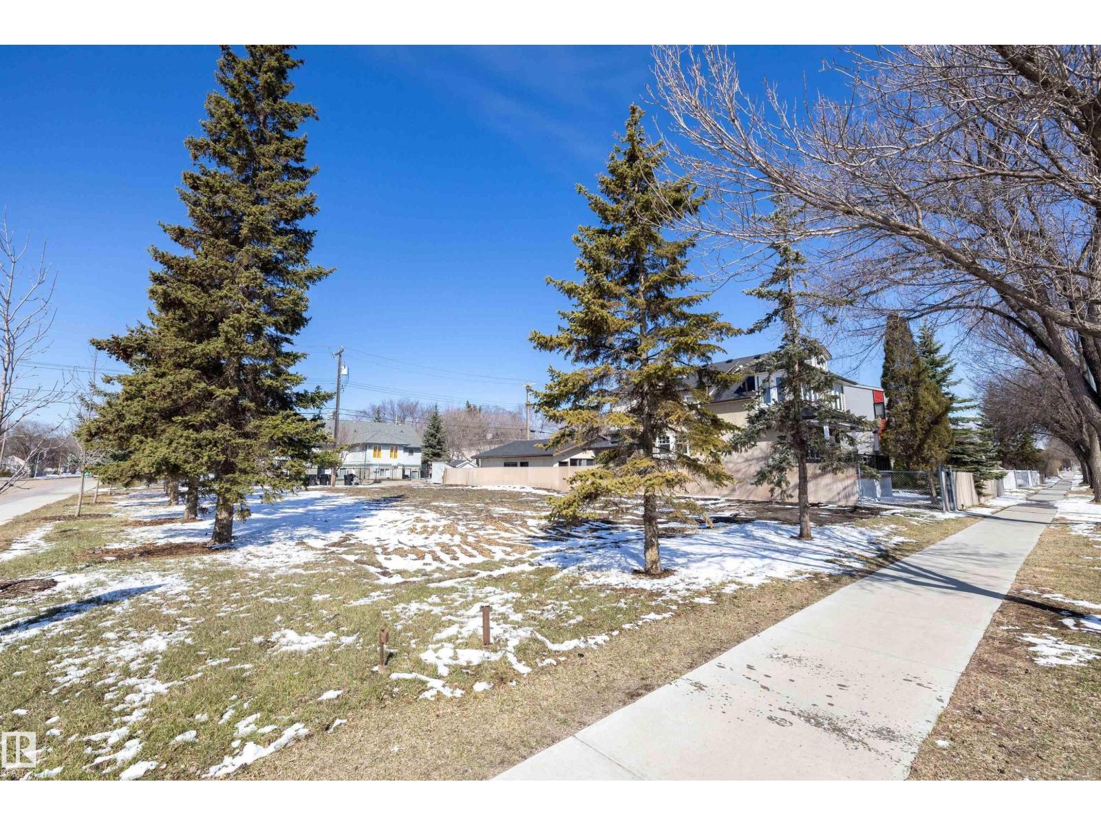 11906 76 ST NW