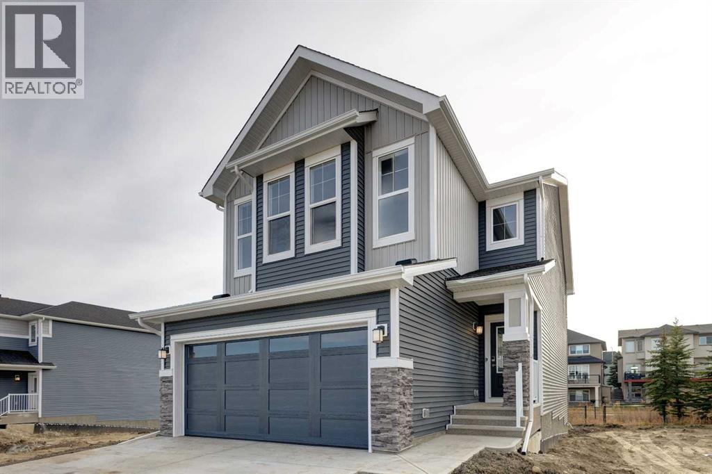 House for Sale in 243 Silver Spruce Grove SW|Calgary, Alberta T2X5M2