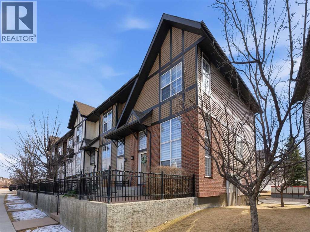 Row / Townhouse for Sale in 59 New Brighton Common SE|Calgary, Alberta T2Z0T5 2
