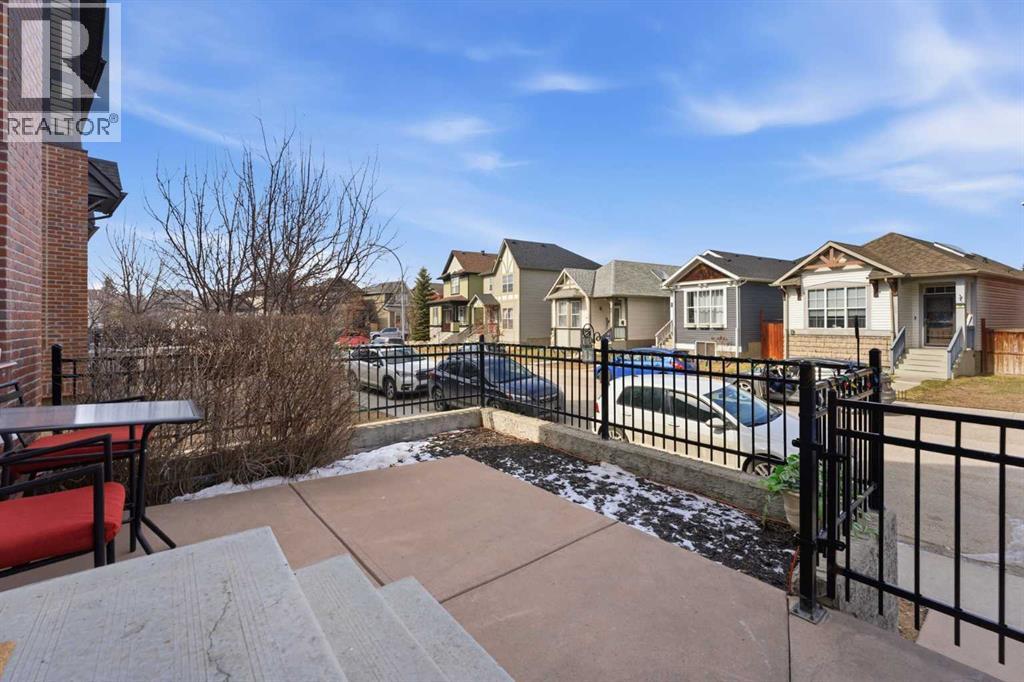 Row / Townhouse for Sale in 59 New Brighton Common SE|Calgary, Alberta T2Z0T5 4