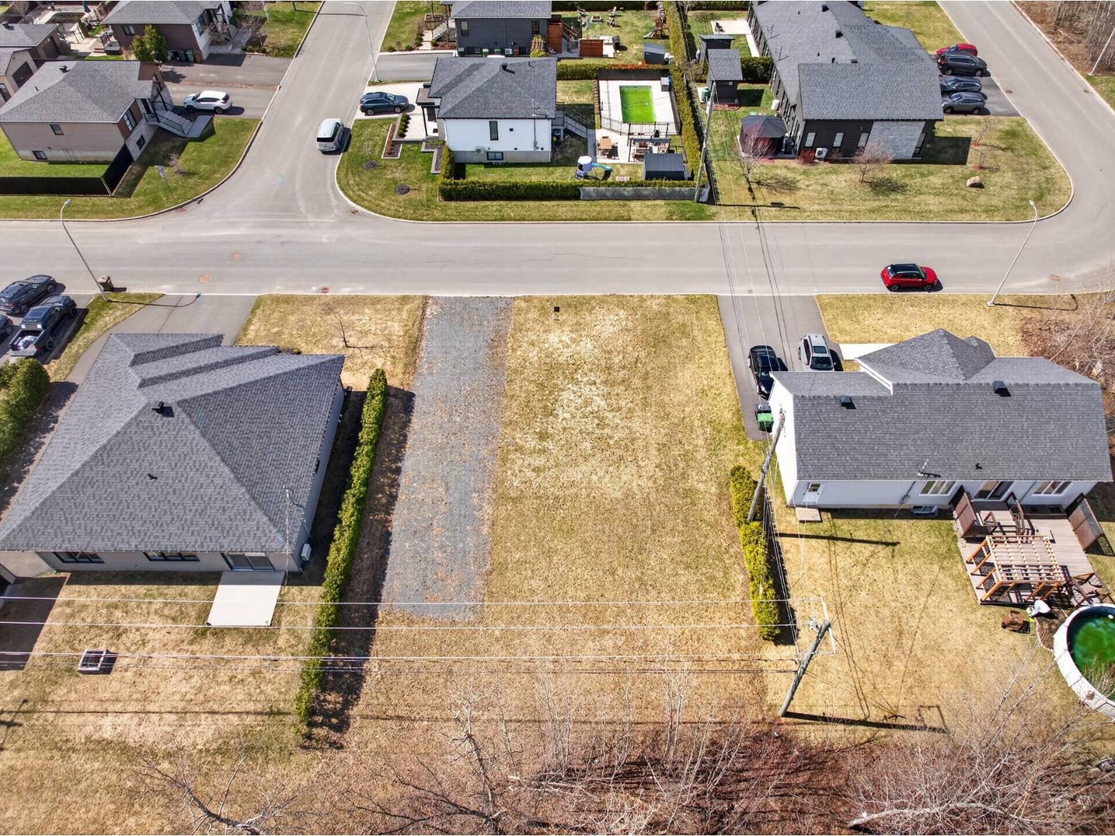 4395 Rue Brousseau, Drummondville, Quebec J2E0G9