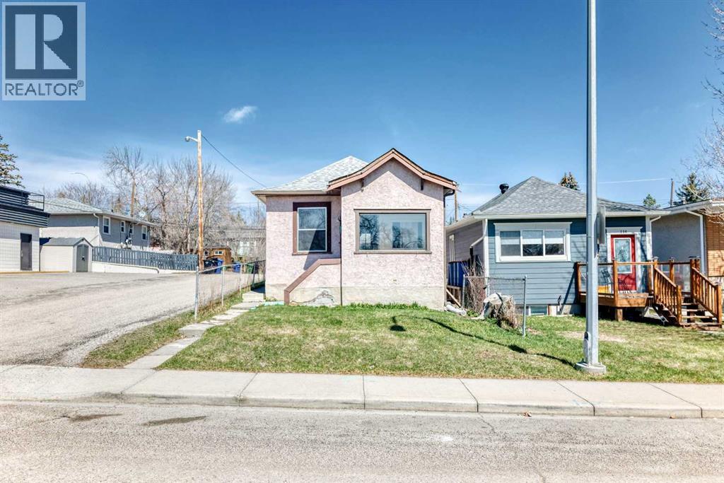 House for Sale in 112 30 Avenue NE|Calgary, Alberta T2E2C8
