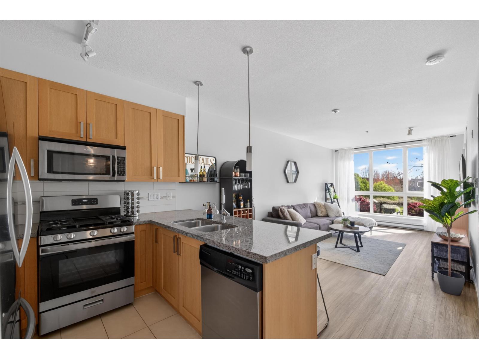 For sale: 329 15918 26 AVENUE, Surrey, British Columbia V3Z5K3