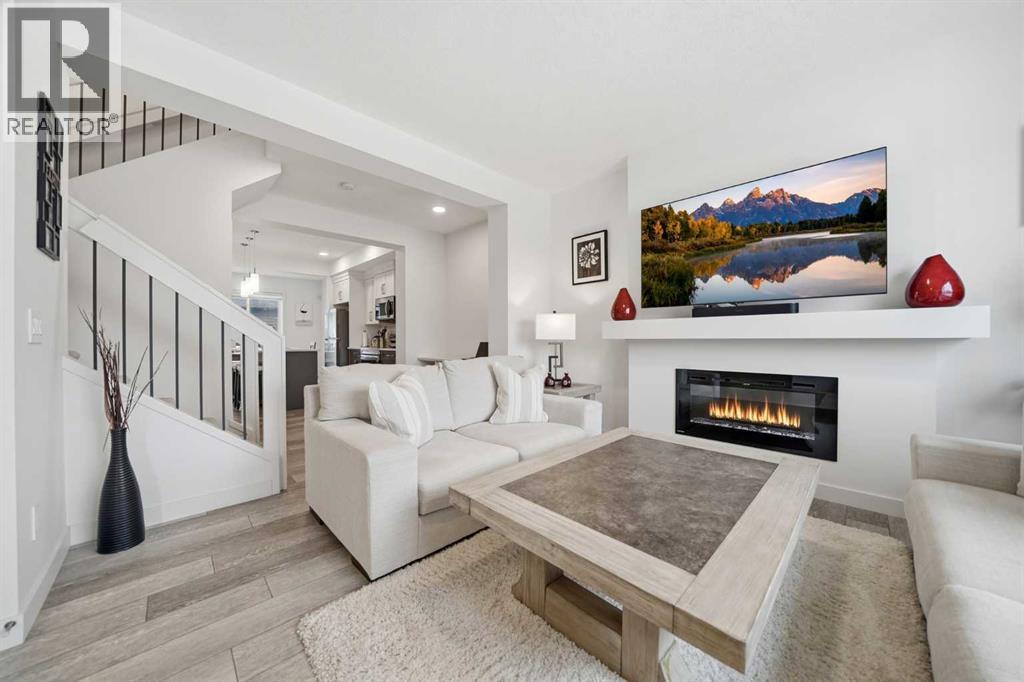 Row / Townhouse for Sale in 171 Wolf Creek Avenue SE|Calgary, Alberta T2X4V1