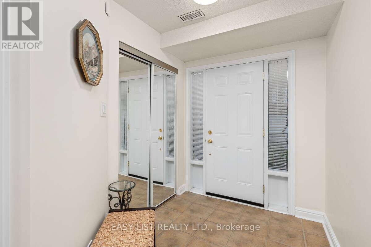 Row / Townhouse for Sale in 57 - 57 STORNWOOD COURT|Brampton (Fletcher's Creek South), Ontario L6W4J1 2