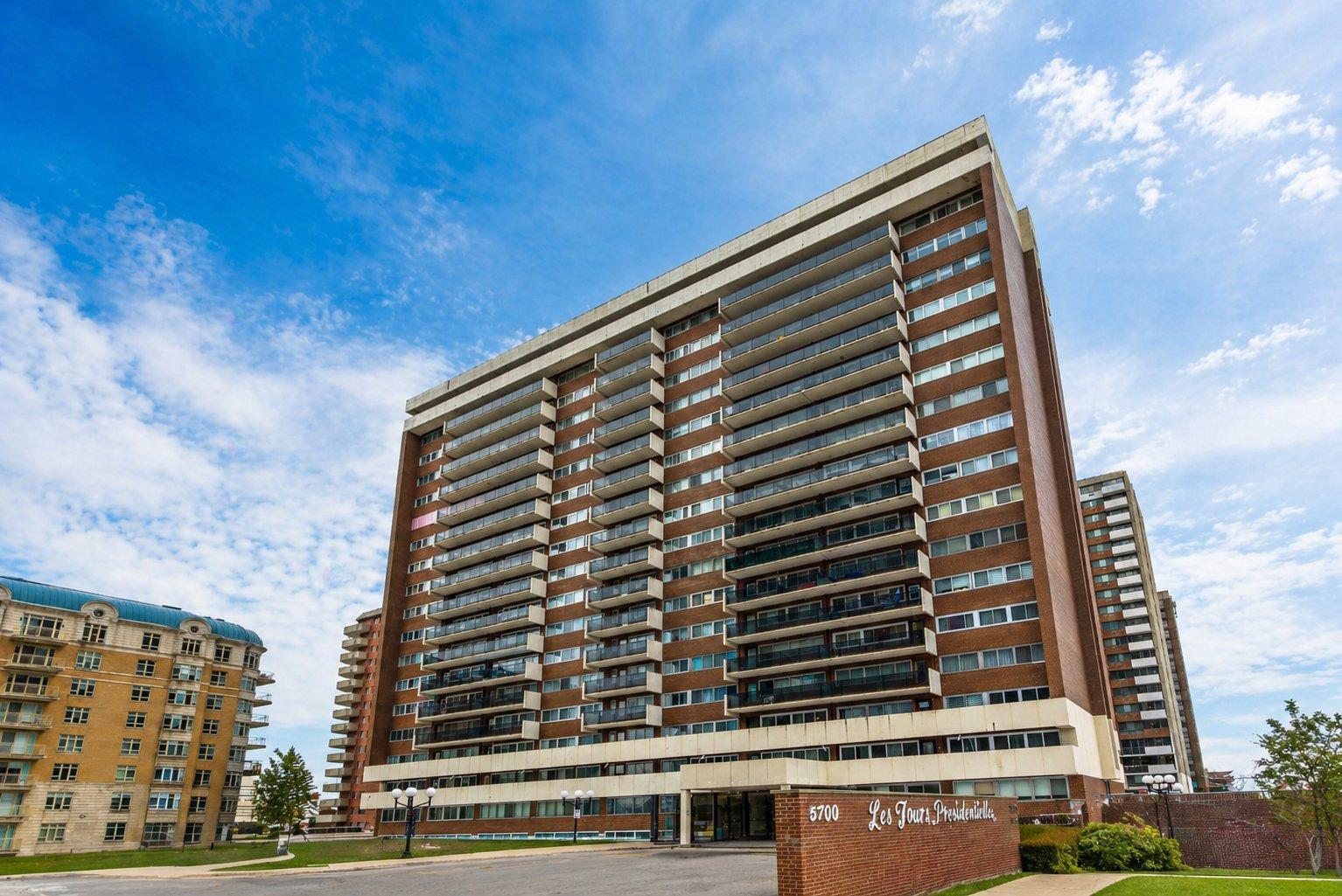 5720 Boul. Cavendish, #1105, Côte-Saint-Luc, Quebec H4W1S9