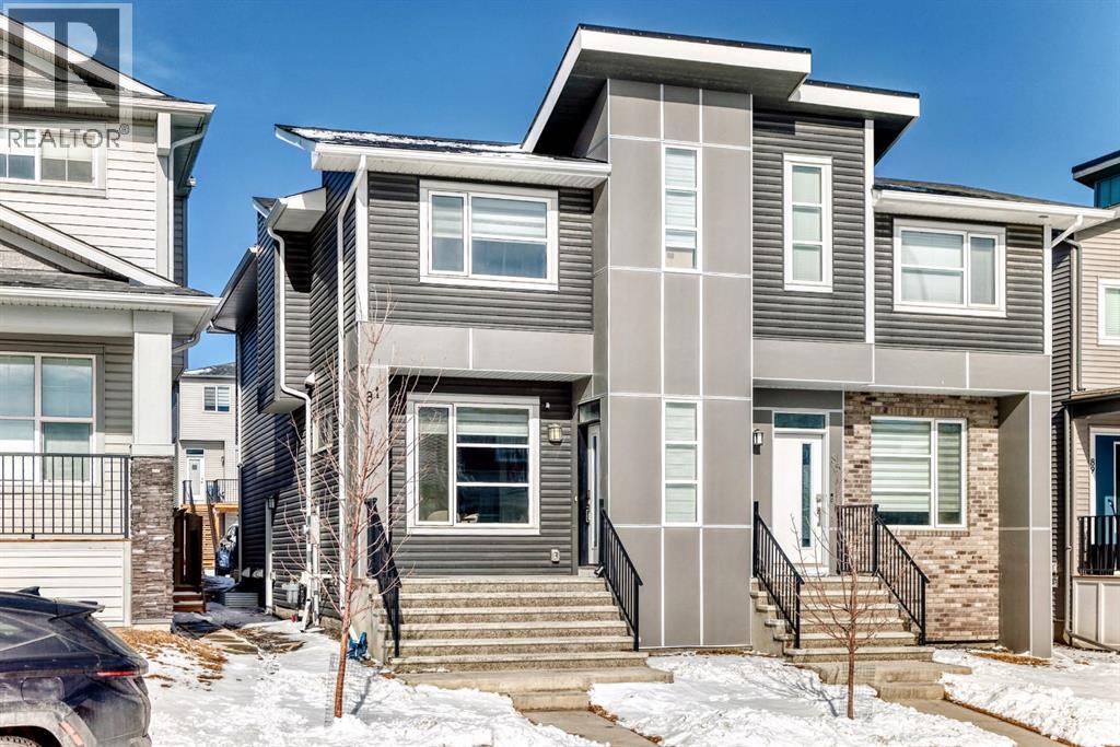 Duplex for Sale in 81 Herron Mews NE|Calgary, Alberta T3P1Y1