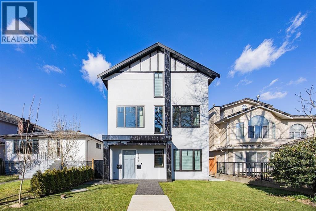 3015 E 19TH AVENUE|Vancouver, British Columbia V5M2S8