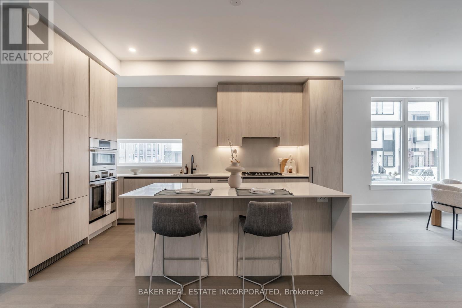 Row / Townhouse for Sale in 45 - 30 LOU PARSONS WAY|Mississauga (Port Credit), Ontario L5H0B2 5