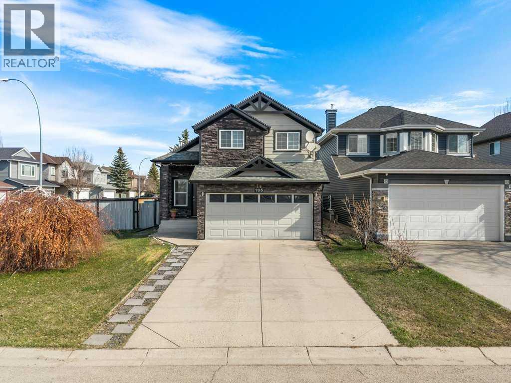 House for Sale in 195 Somerglen Common SW|Calgary, Alberta T2Y4E8