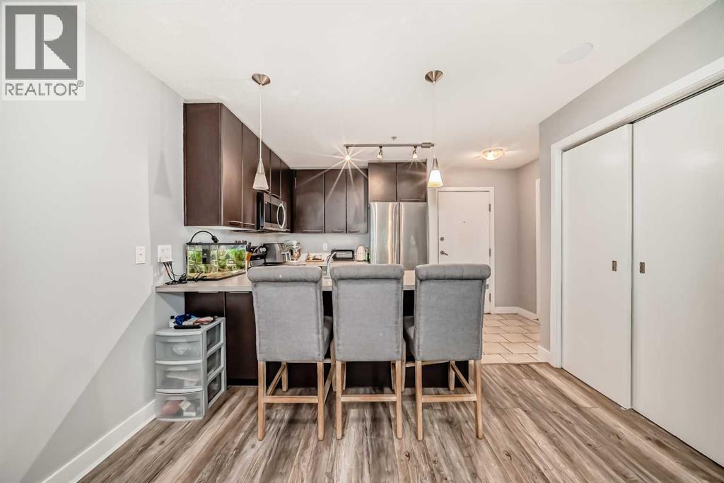 Apartment for Sale in 119, 35 Richard Court SW|Calgary, Alberta T3E7N9 2