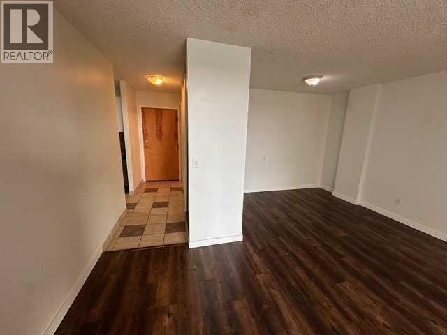 Apartment for Sale in 711, 4944 Dalton Drive NW|Calgary, Alberta T3A2E6 4