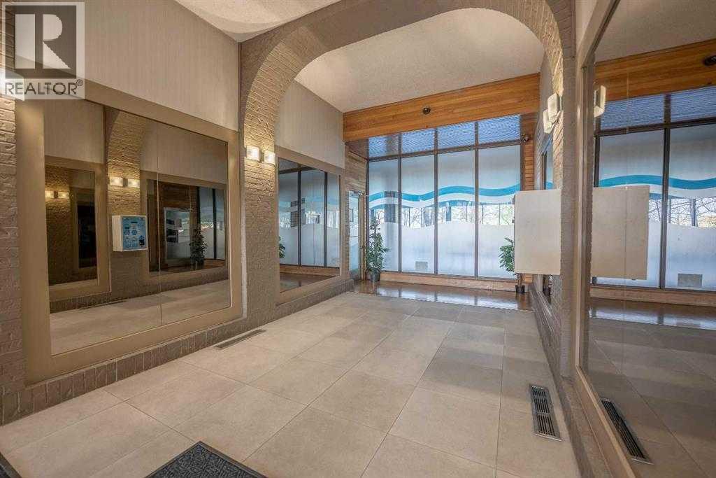Apartment for Sale in 711, 4944 Dalton Drive NW|Calgary, Alberta T3A2E6 2