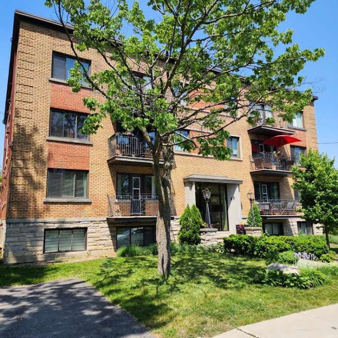 48 Av. Lorne, #7, Saint-Lambert, Quebec J4P2G8