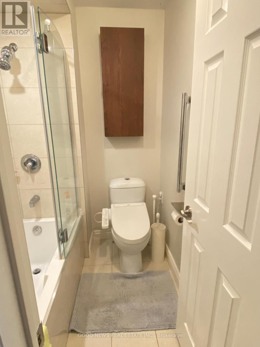 Row / Townhouse for Sale in 31 - 1725 THE CHASE CHASE|Mississauga (Central Erin Mills), Ontario L5M4N3 5