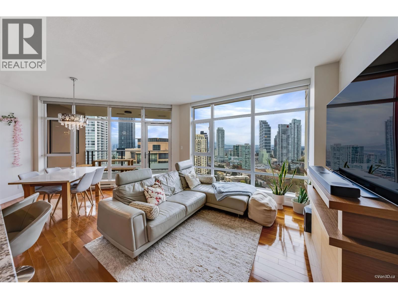2405 6188 WILSON AVENUE|Burnaby, British Columbia V5H0A5