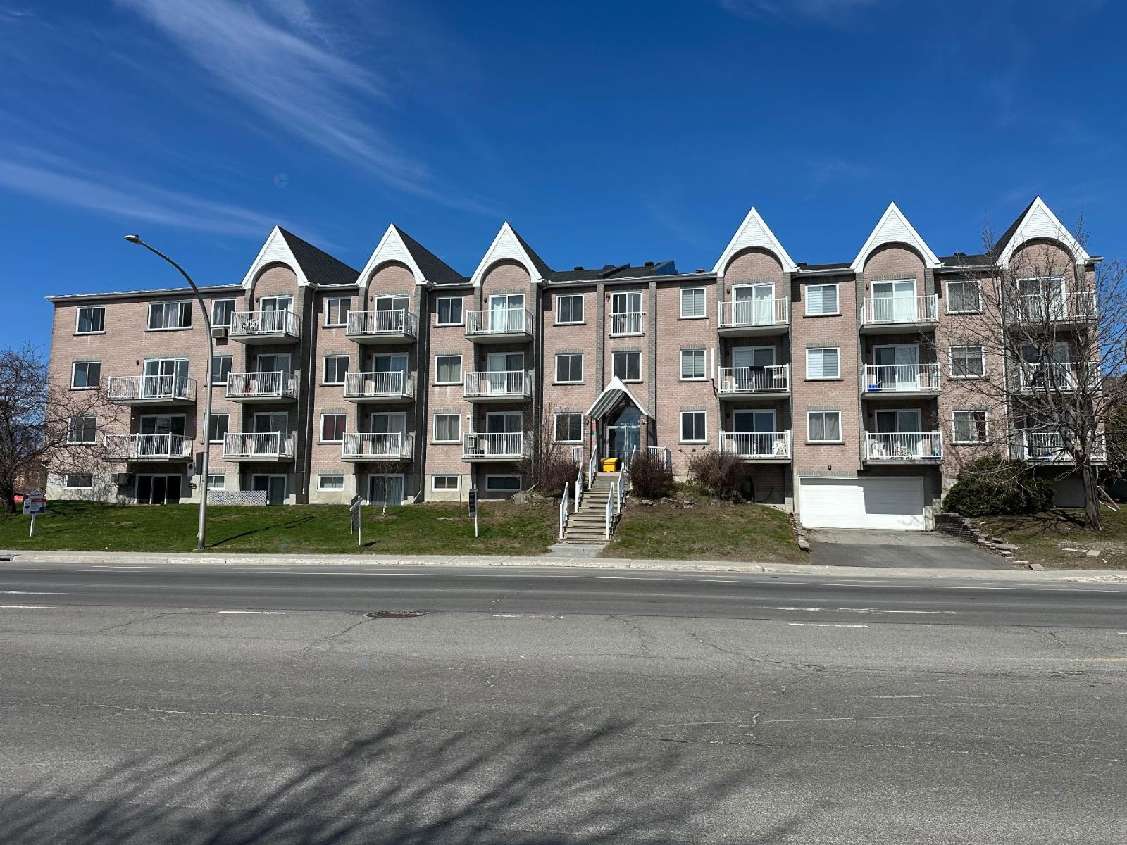 14665 Boul. de Pierrefonds, #110, Montréal (Pierrefonds-Roxboro), Quebec H9H4X9